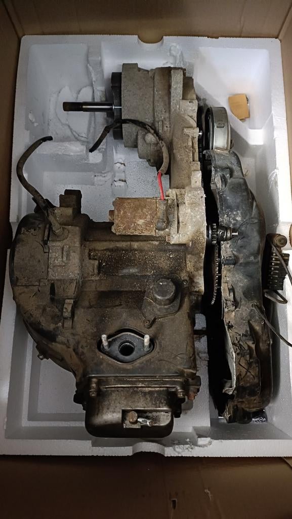 Motor scooter motorblok 50ccw. Vastgelopen. Voor onderdelen., Ophalen, Gebruikt, Blok, Overige merken