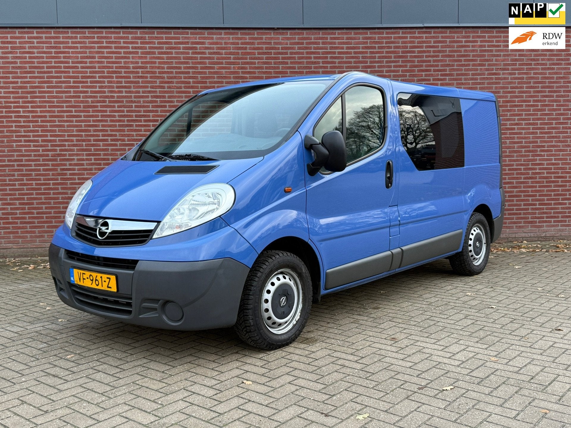 Opel Vivaro 2.0 CDTI L1H1 Rolstoelbus / Rolstoel Lift / Nap, Voorwielaandrijving, Euro 5, Multifunctioneel stuurwiel, 4 cilinders