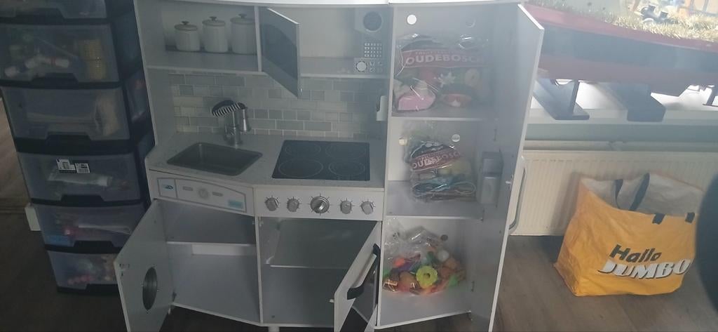 Kinderkeukentje met alles erbij, Ophalen of Verzenden, Gebruikt, Meubelstuk of Keukentje