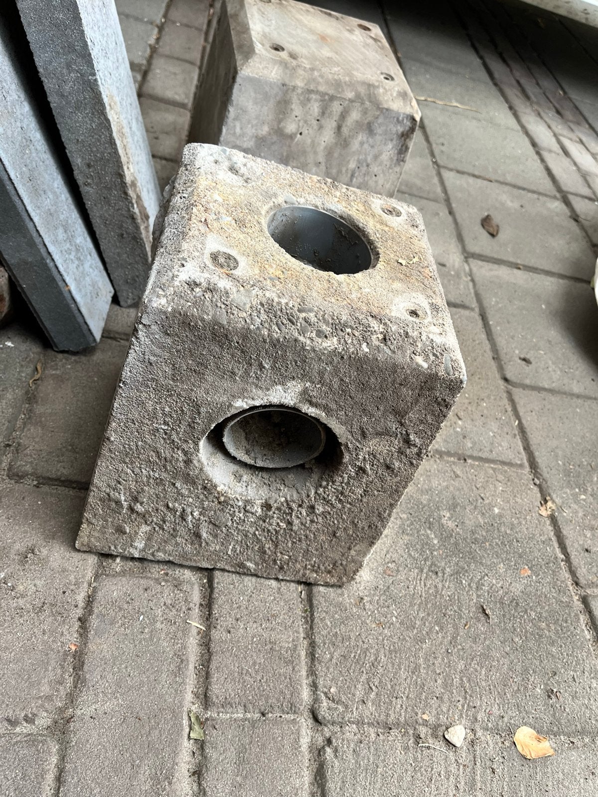 Betonnen poeren voor aluminium overkapping, Tuin en Terras, Palen, Balken en Planken, Ophalen, Gebruikt, Minder dan 180 cm, Overige typen