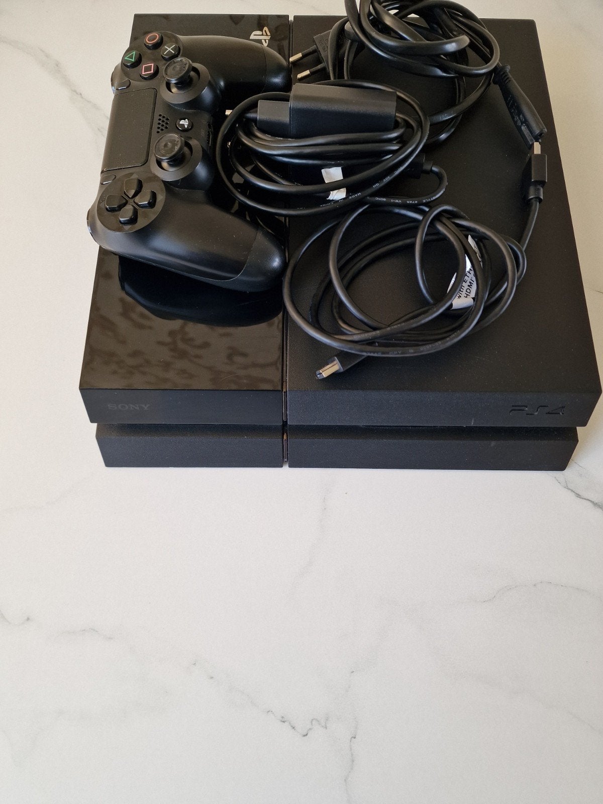 PS4 Original - Compleet en in perfecte staat VERKOCHT, Ophalen of Verzenden, Zo goed als nieuw, Met 1 controller, Original