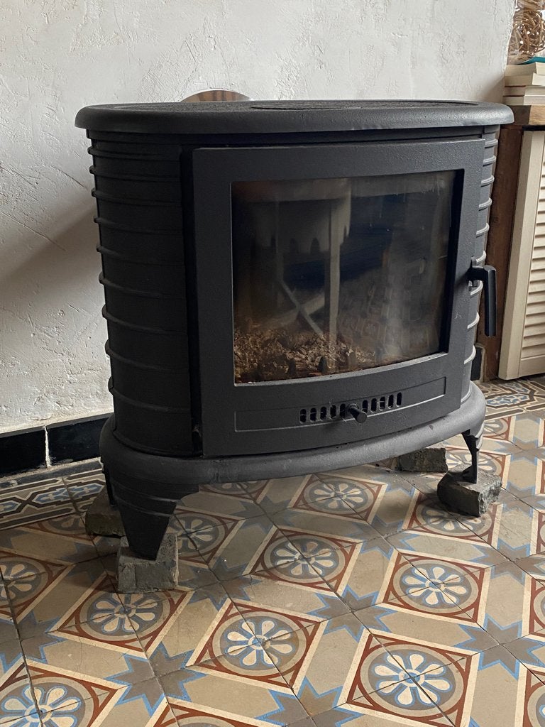 Ovale gietijzeren houtkachel  glazen deur aan de voorkant, Ophalen, Gebruikt, Houtkachel, Vrijstaand