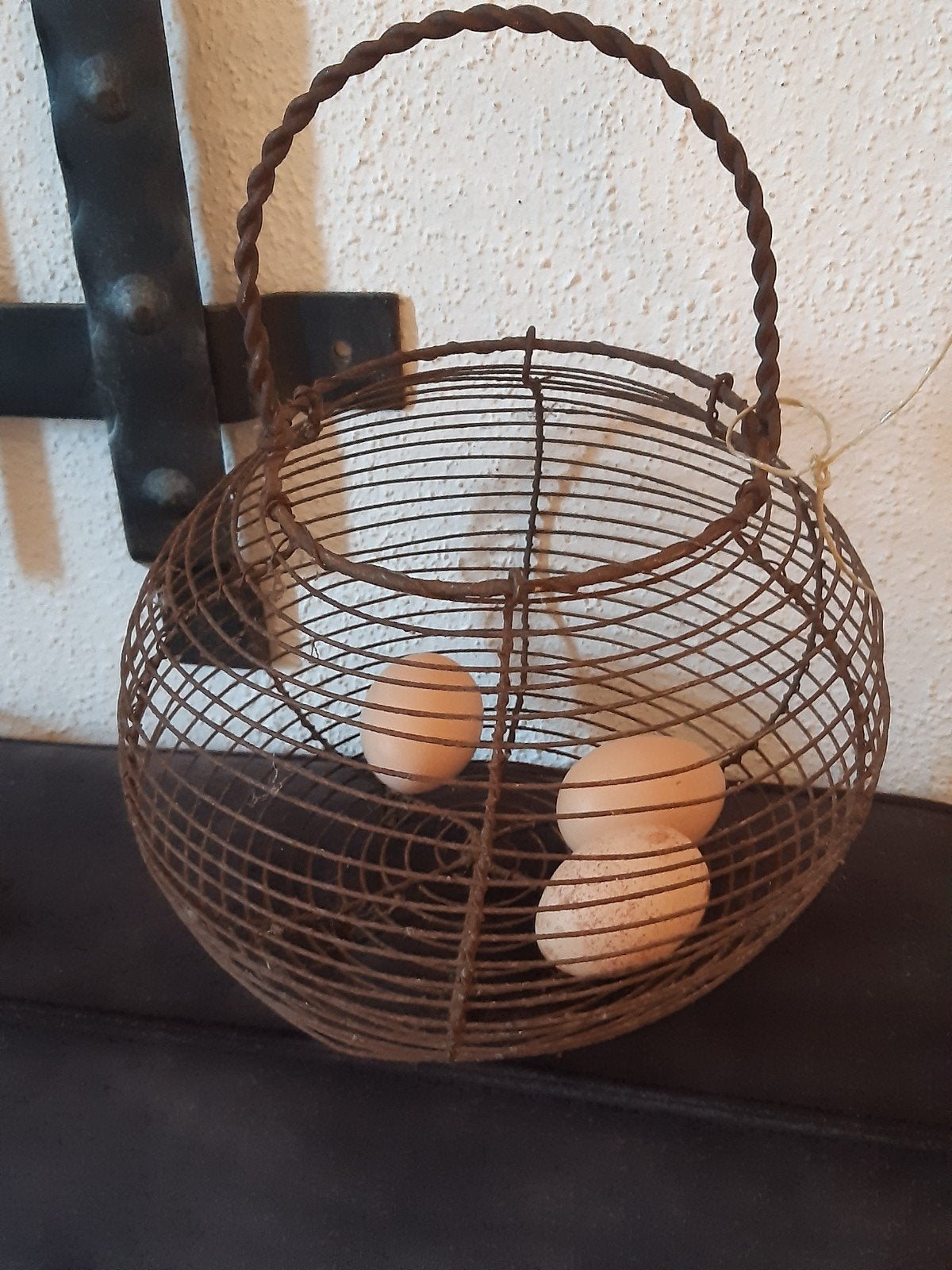 Landelijk eiermandje ,stoer roest brocante,draadmandje, Ophalen of Verzenden