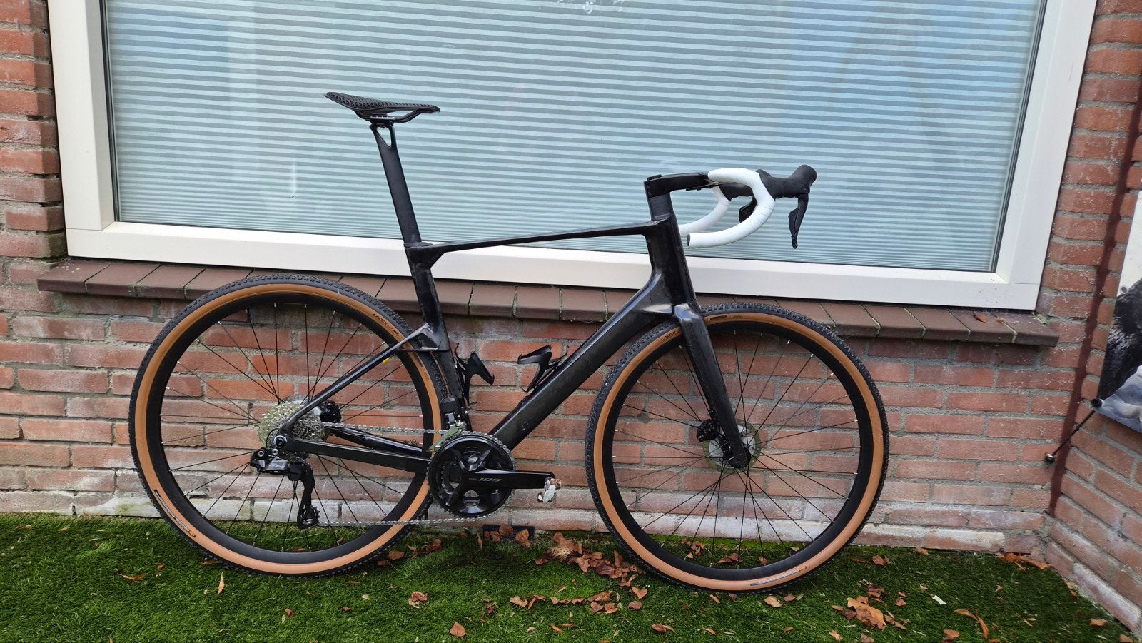 Custom Carbon Gravel Fiets - Shimano 105 Di2 12-speed, Fietsen en Brommers, 28 inch, Carbon, Nieuw, 57 tot 61 cm