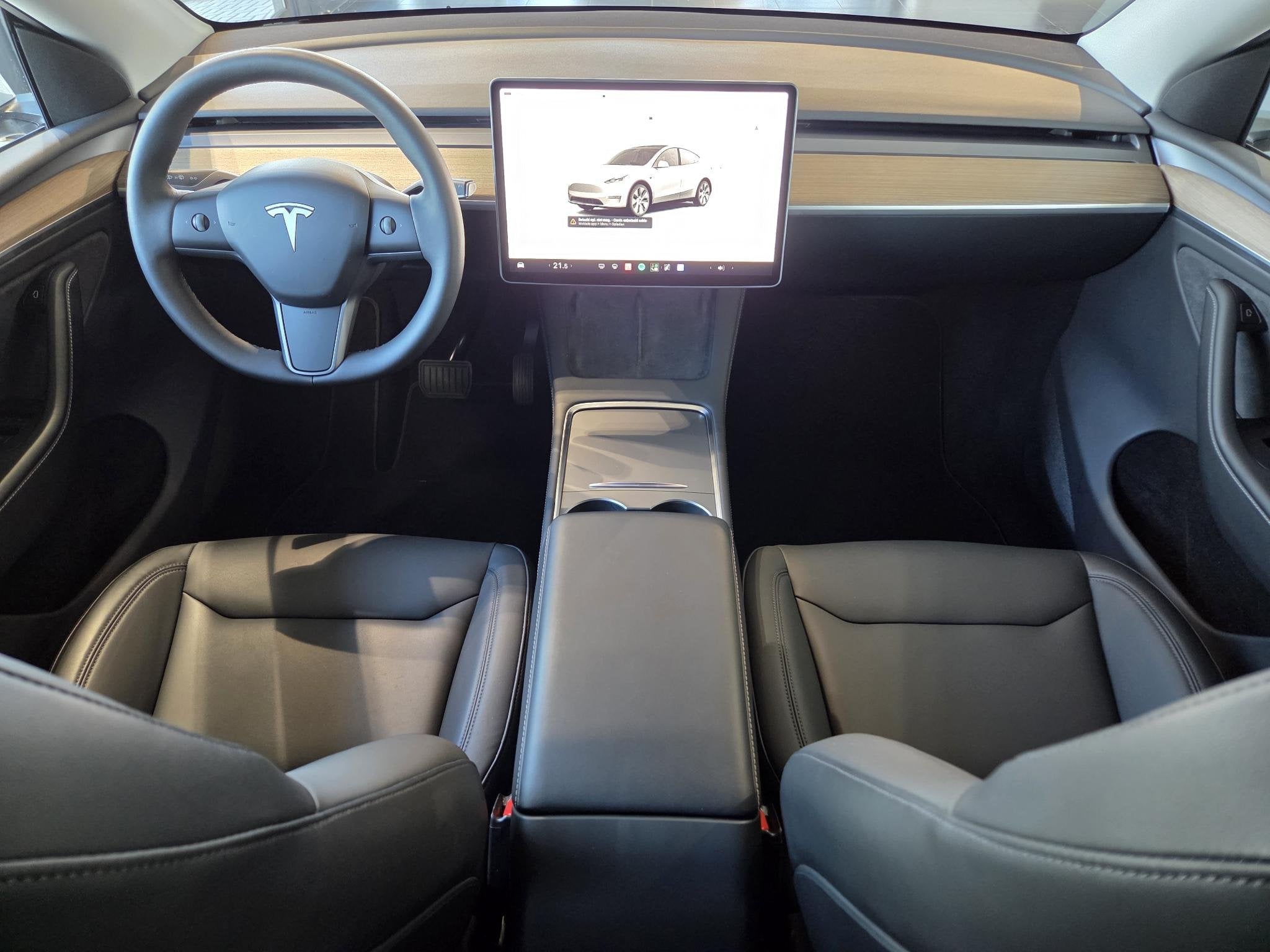 Tesla Model Y RWD 58 kWh / SOH 94,7% / PANO / 360 Graden Cam, Automaat, 238 pk, Gebruikt, 375 min