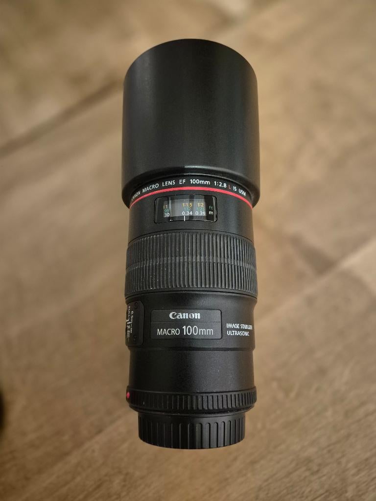 Canon EF 100mm f/2.8L IS USM – Professionele Macrolens, Ophalen of Verzenden, Zo goed als nieuw, Macrolens