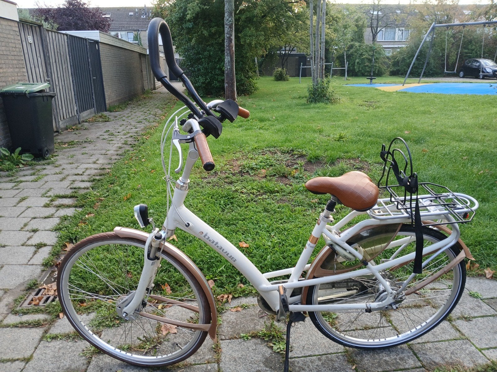 Batavus damesfiets met lage instap en versnellingen, Ophalen, 53 tot 56 cm, Batavus, Versnellingen