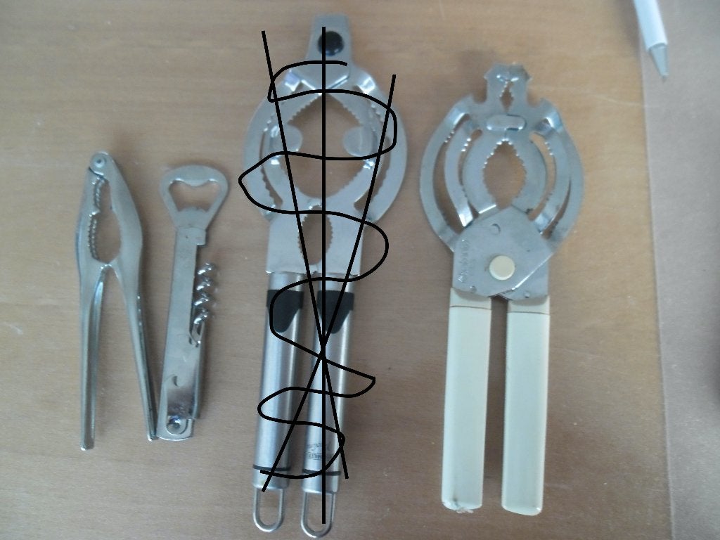 Diverse keukenhelpers: notenkraker,kurkentrekker, blikopener, Overige typen, Zilver, Ophalen of Verzenden, Zo goed als nieuw