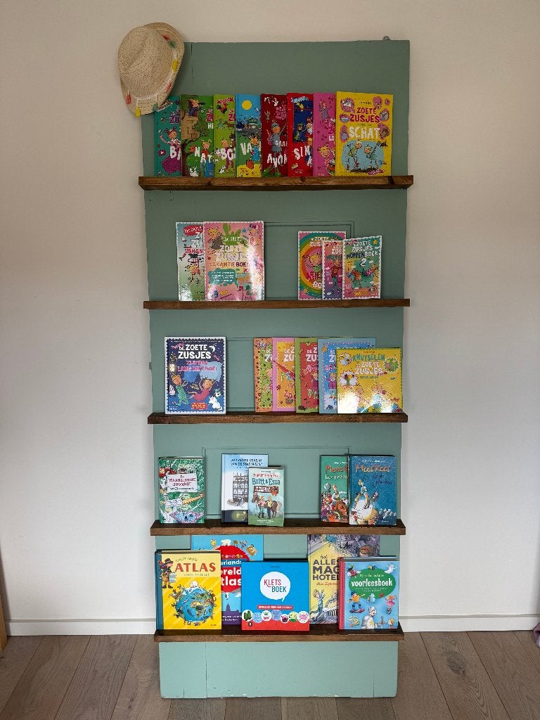 Boekenkast: Deur met wandplanken, Ophalen, Gebruikt