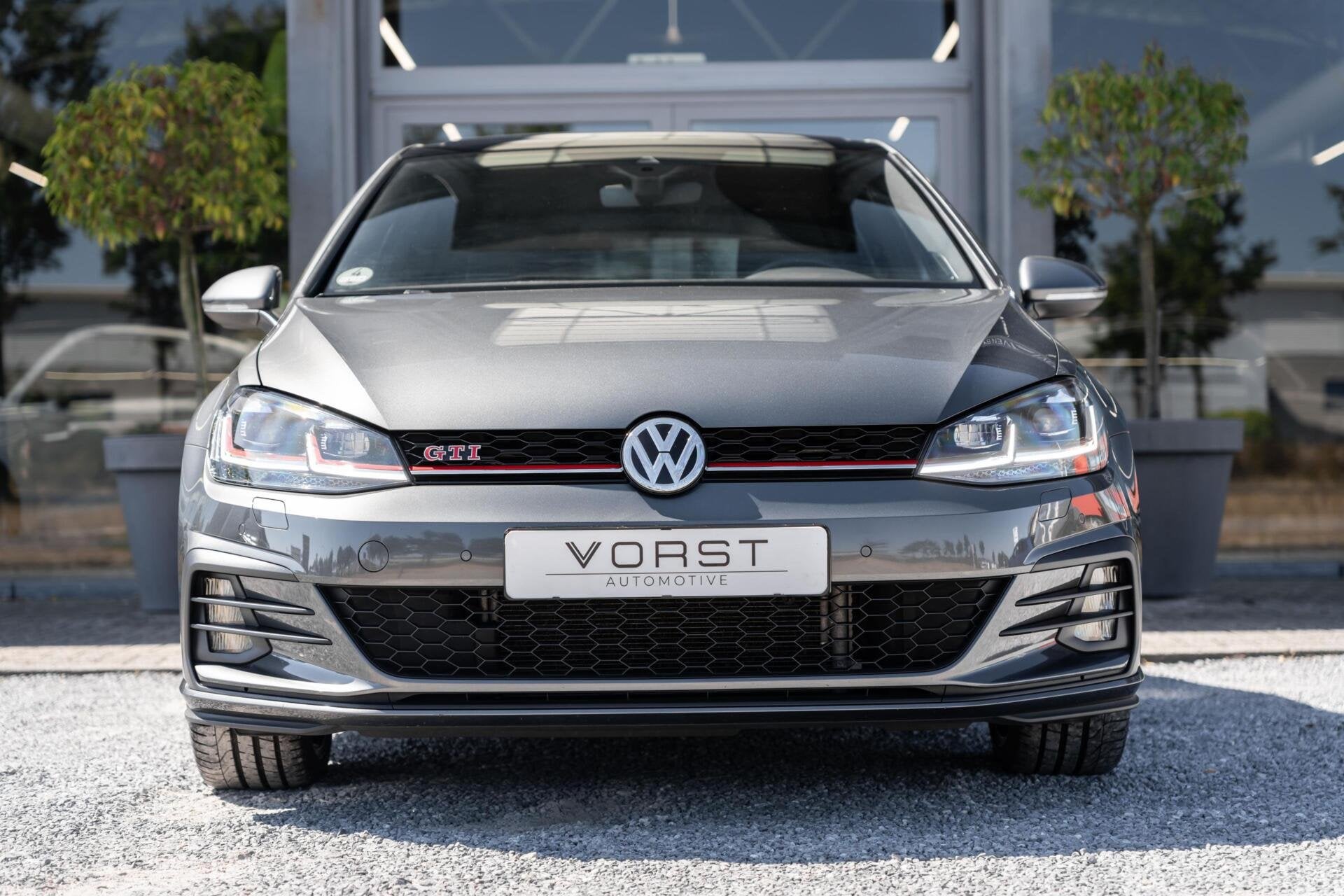 Volkswagen Golf 2.0 TSI GTI Performance Pano Dynaudio DCC, Auto's, Gebruikt, 4 cilinders, 1984 cc, 1445 kg