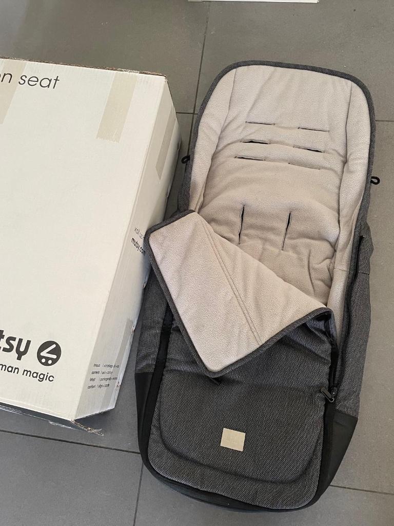 Mutsy icon kinderwagen + bassinet +  rain cover + sleep bag, Kinderen en Baby's, Kinderwagens en Combinaties, Ophalen, Gebruikt