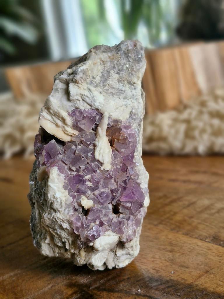 Prachtige ruwe Fluoriet Mineraal - Paarse Kristallen, Ophalen of Verzenden, Mineraal