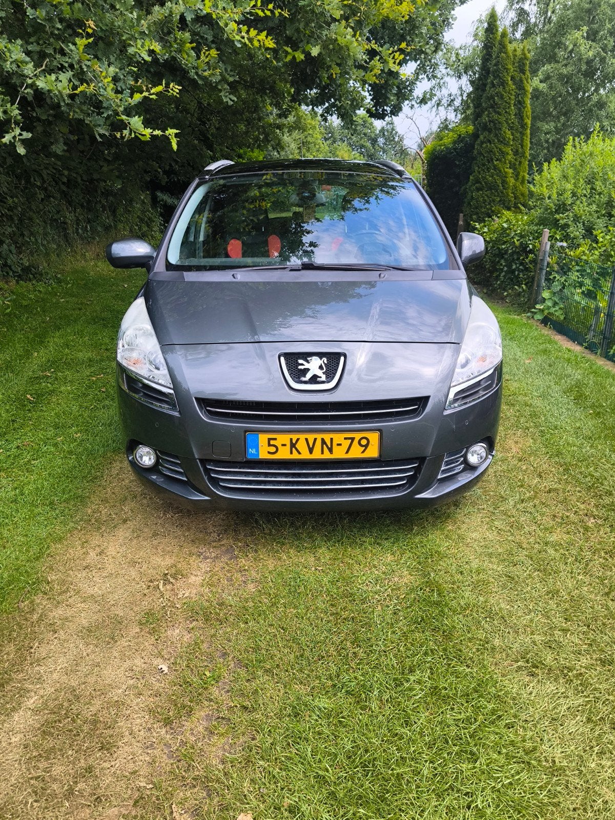 Peugeot 5008 1.6 THP 7PL 2013 Grijs 7 Person, Auto's, Peugeot, Voorwielaandrijving, Euro 5, Handgeschakeld, Particulier