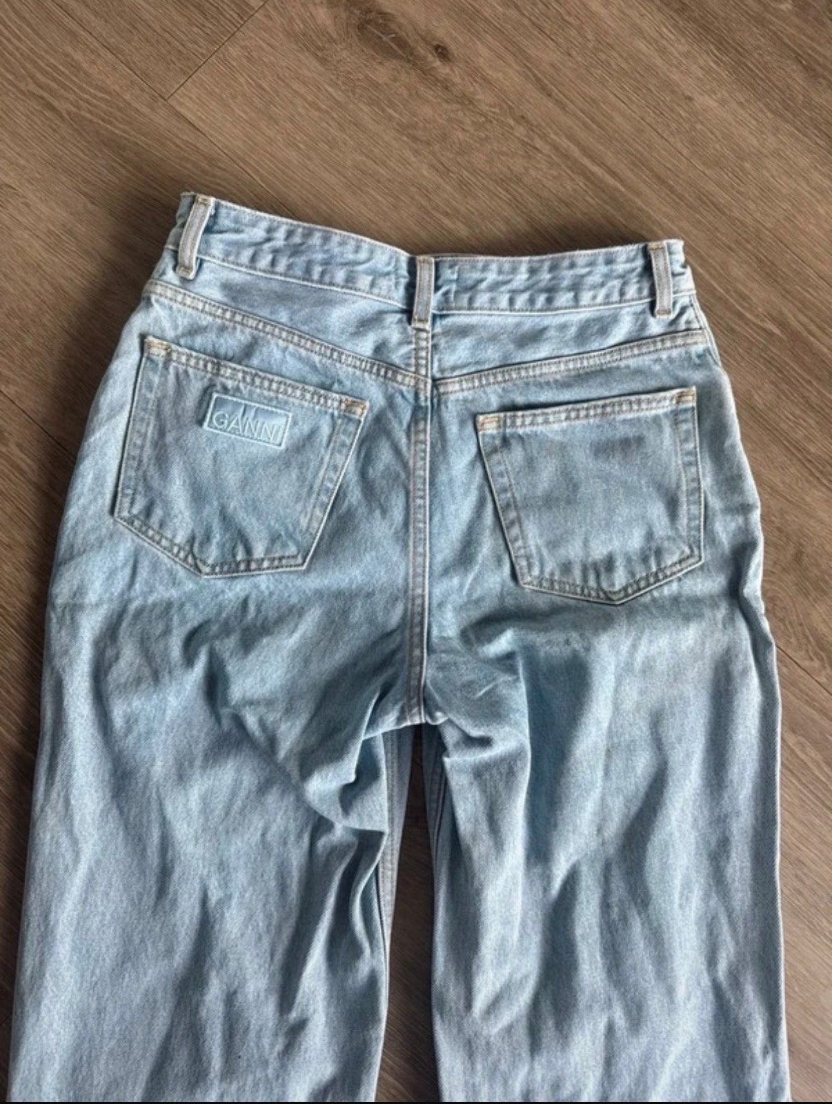 Ganni jeans lichtblauw W28 - W29 (confectie 36), Ophalen of Verzenden, Zo goed als nieuw, Blauw, W28 - W29 (confectie 36)
