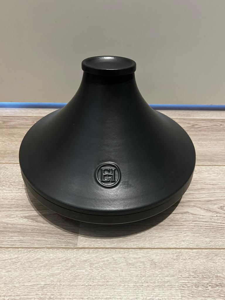 Zwarte Tajine van gietijzer - Emile Henry, Overige typen, Ophalen of Verzenden, Zo goed als nieuw, Zwart