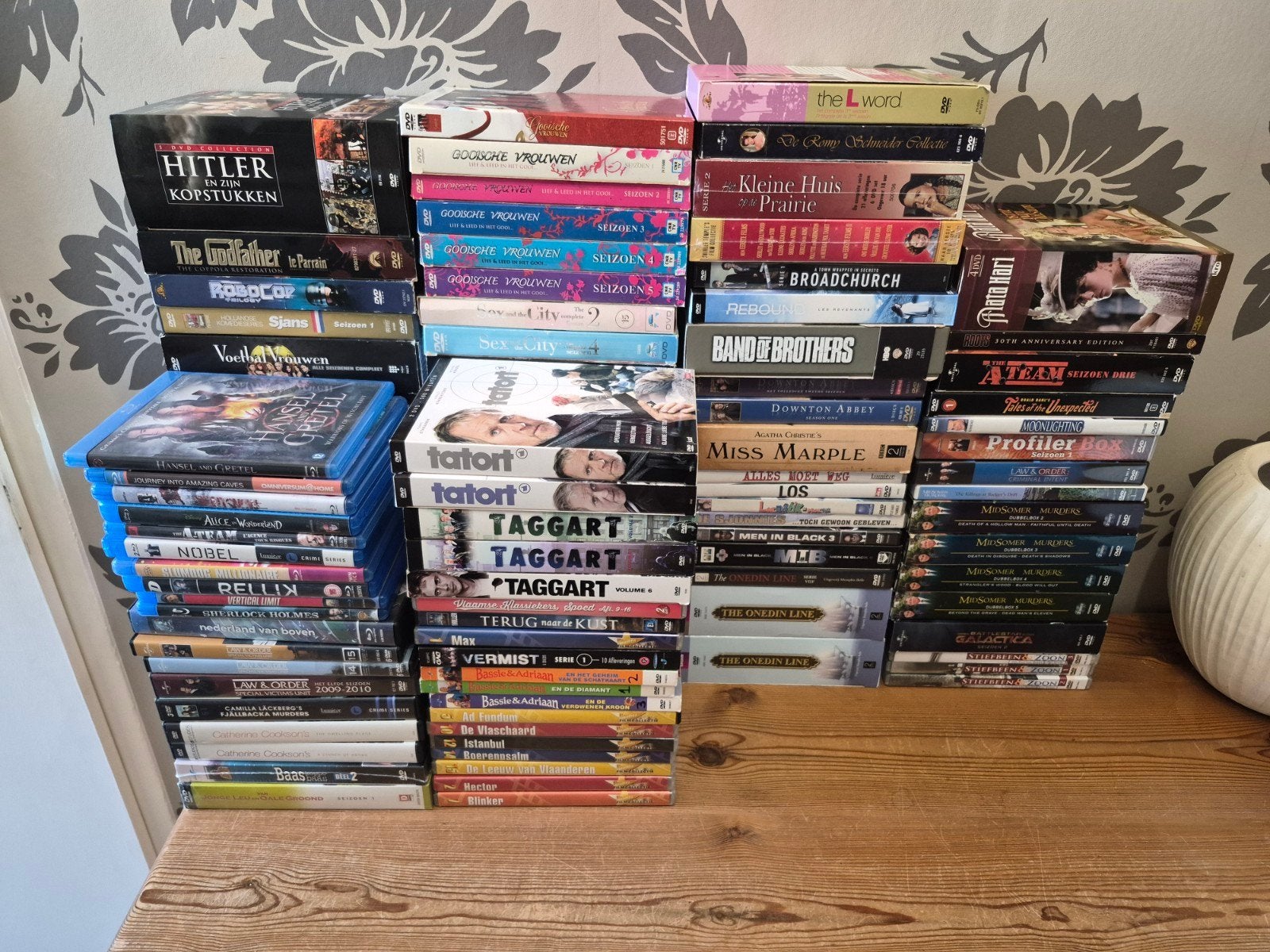 MOOIE VERZAMELING DVD'S - SERIES EN FILMS - +/- 250 stuks, Ophalen of Verzenden, Zo goed als nieuw, Vanaf 12 jaar, Boxset