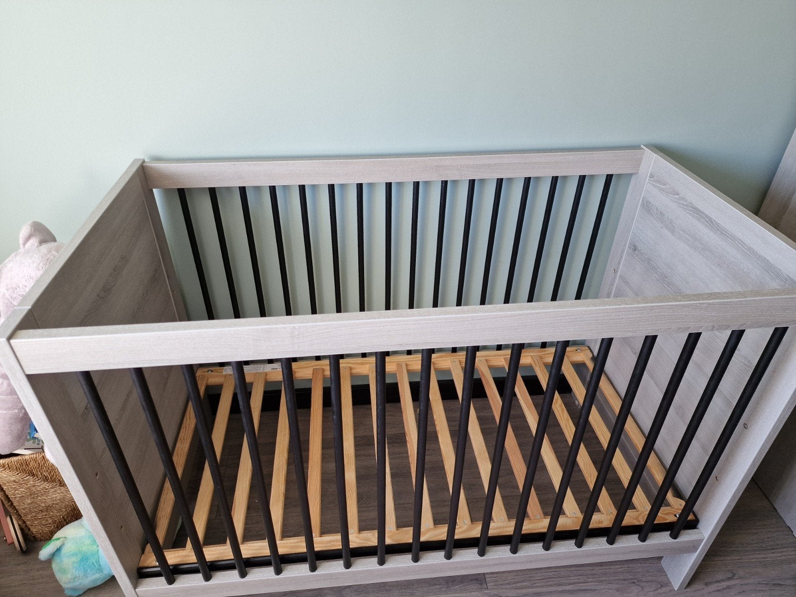Europe Baby Vittoria Ledikant, Commode en Wandplank, Kinderen en Baby's, Kinderkamer | Complete kinderkamers, Ophalen, Zo goed als nieuw