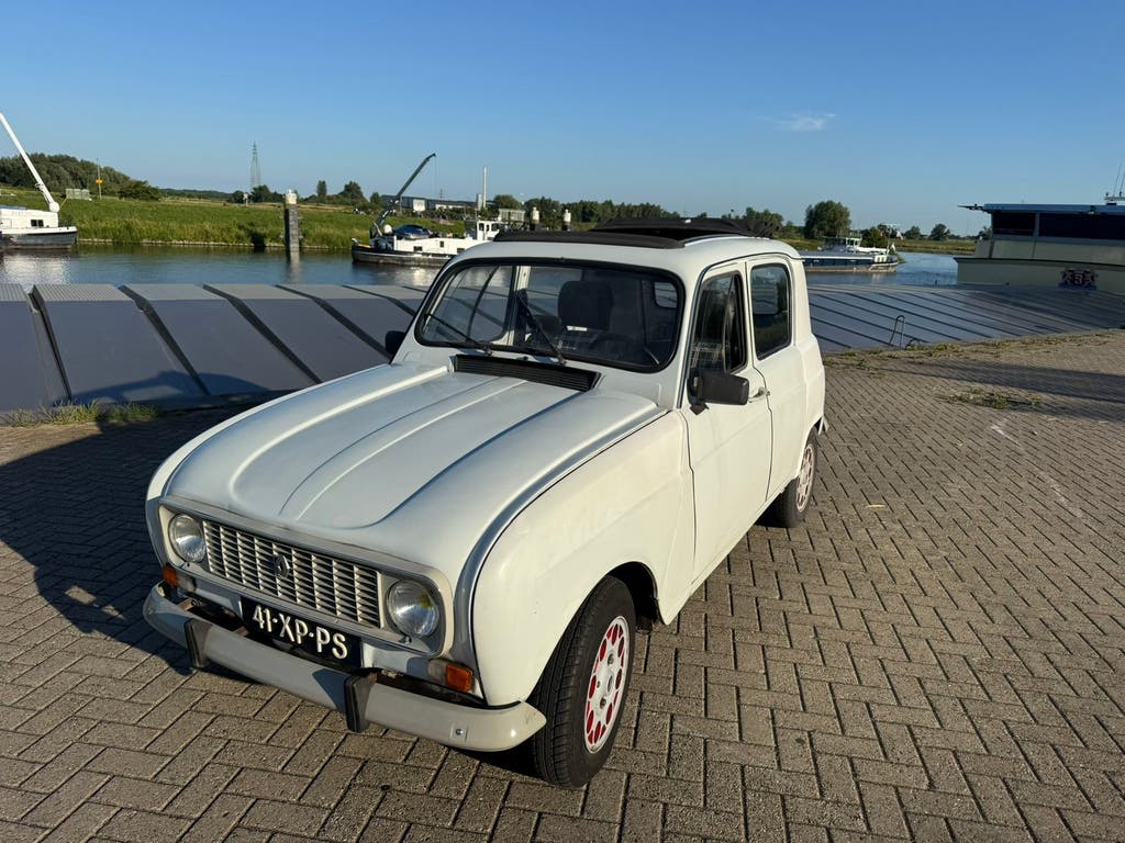 Renault 4 R4 APK APRIL 2028, foto 3
