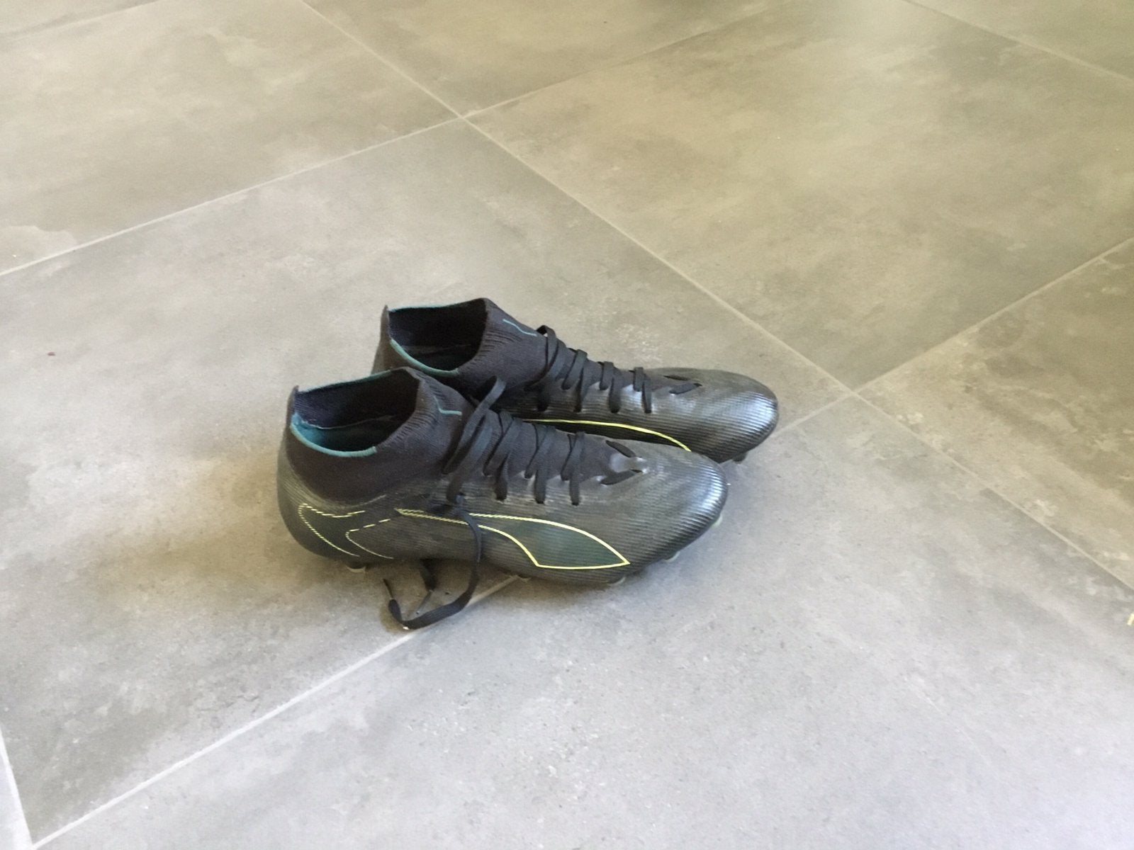 Voetbalschoenen Puma maat 43, Gebruikt, Maat XS of kleiner, Schoenen, Ophalen of Verzenden