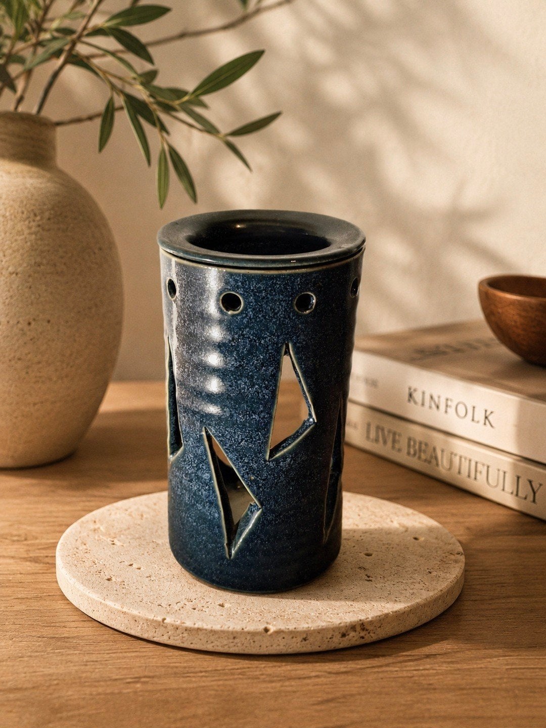 Geurbrander keramisch blauw opengewerkte vintage retro stijl, Ophalen of Verzenden, Nieuw, Blauw, Overige materialen