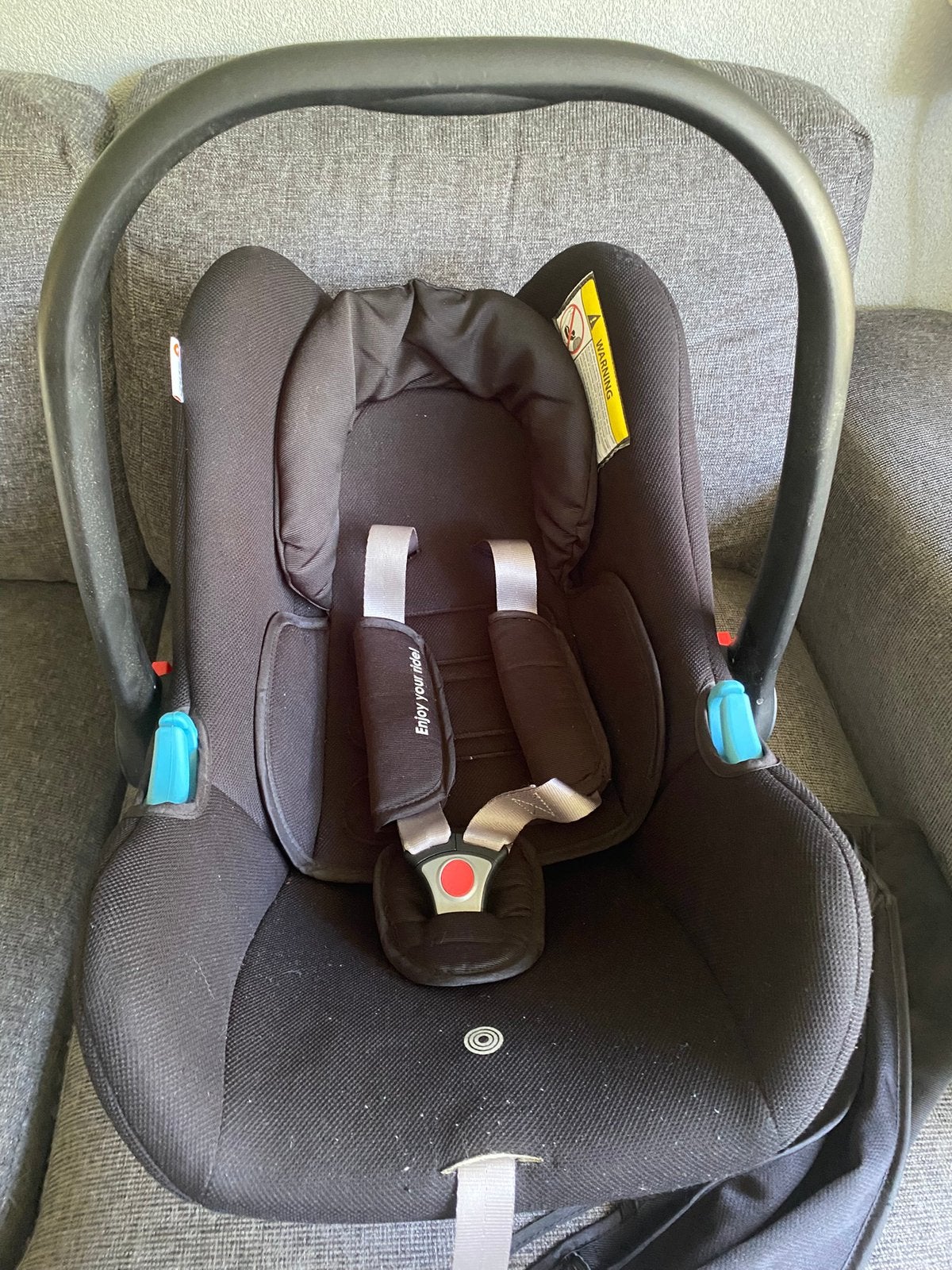 Qute W-one 361 autostoel 0-13 kg met zonnekap, Kinderen en Baby's, Autogordel, Zo goed als nieuw, 0 t/m 13 kg, Ophalen