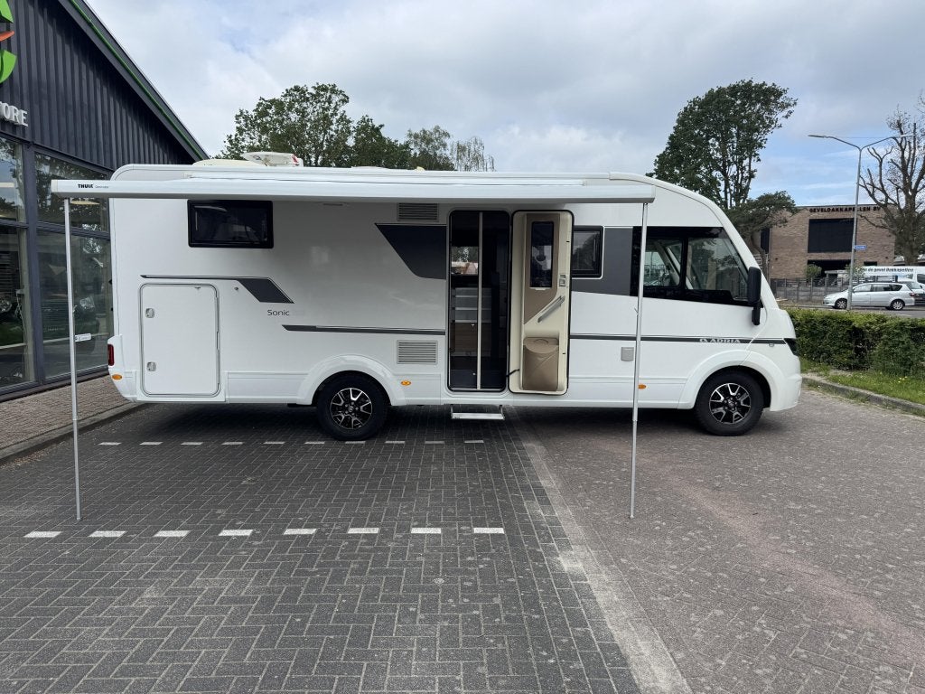 Foto 8 van Adria Sonic Plus I 700 DC - Dakairco!