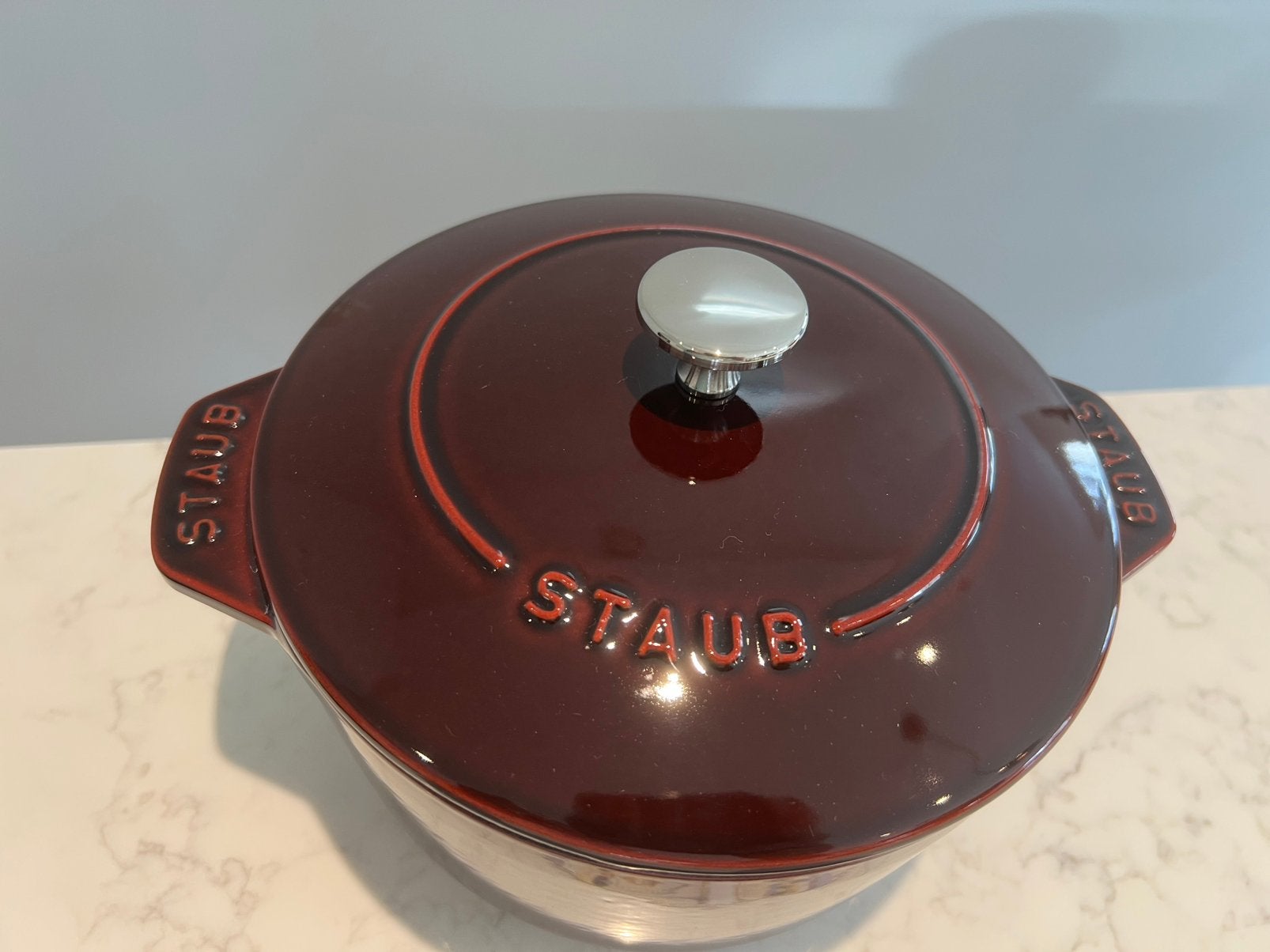 Staub Gohan 20 cm Grenadine – 3 liter – NIEUW!, Gietijzer, Nieuw, Ophalen of Verzenden, Staub