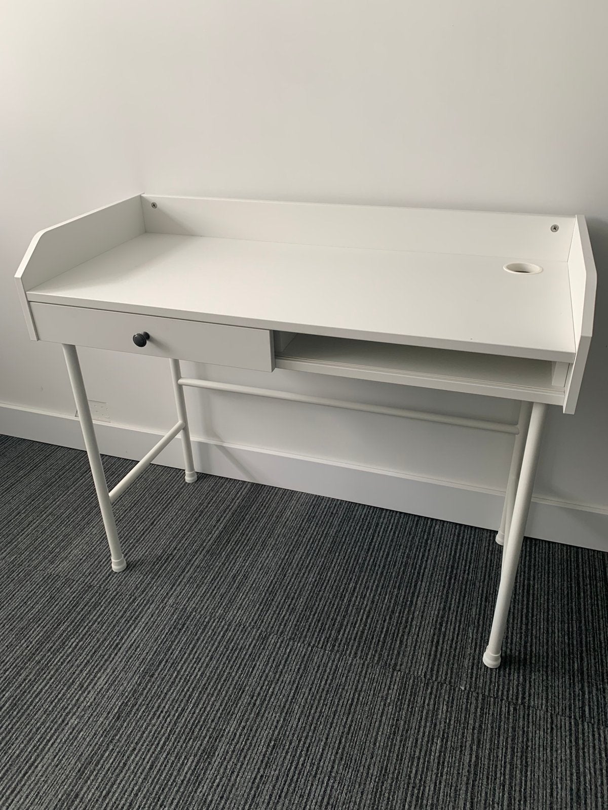 IKEA MICKE bureau/kaptafel 105  50 cm, wit, Zo goed als nieuw, Minder dan 100 cm, Hout, 50 tot 100 cm