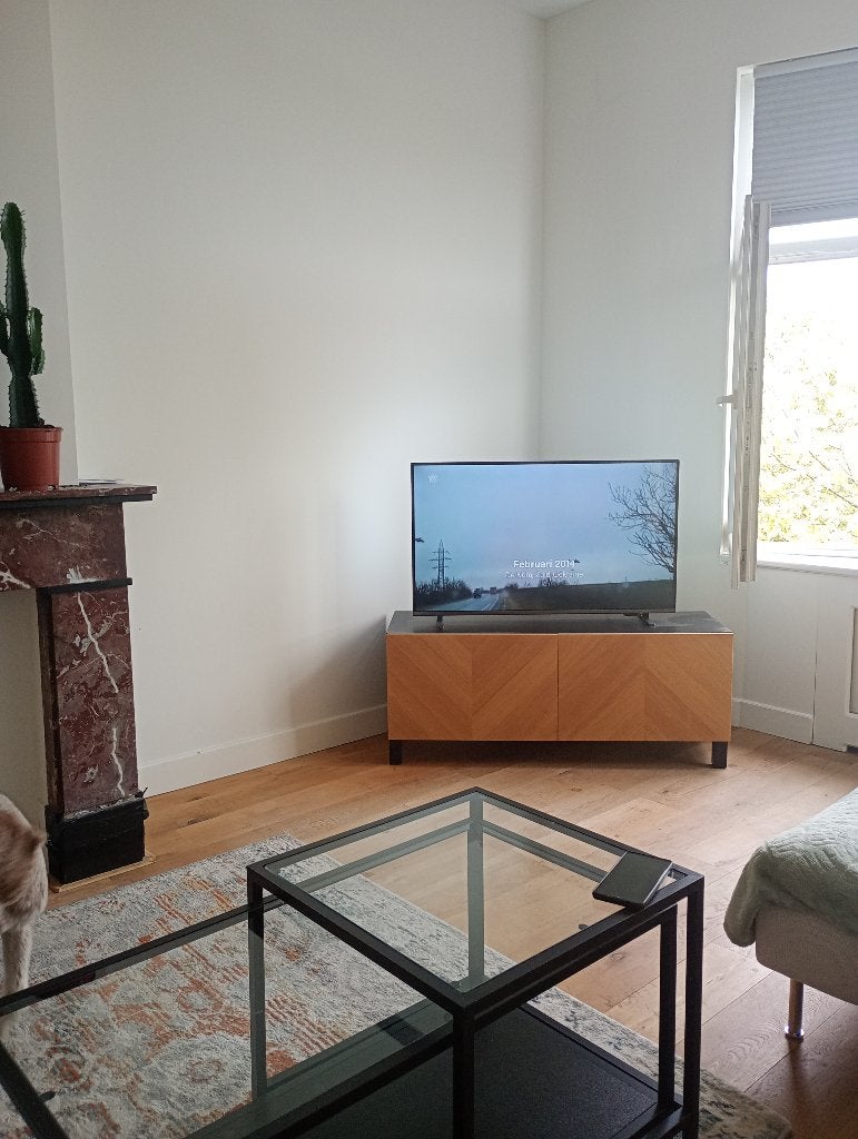 Tv kastje, Ophalen, Overige materialen, 100 tot 150 cm, Zo goed als nieuw