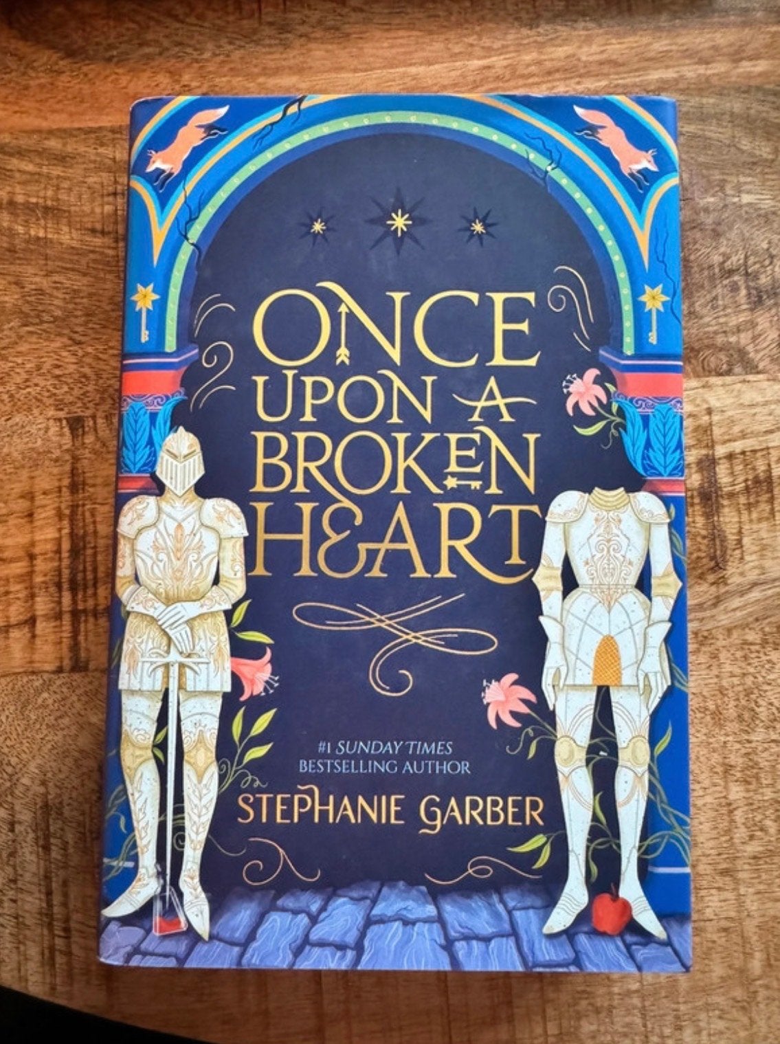 Once Upon a Broken Heart - Stephanie Garber (hidden cover), Boeken, Ophalen of Verzenden, Zo goed als nieuw