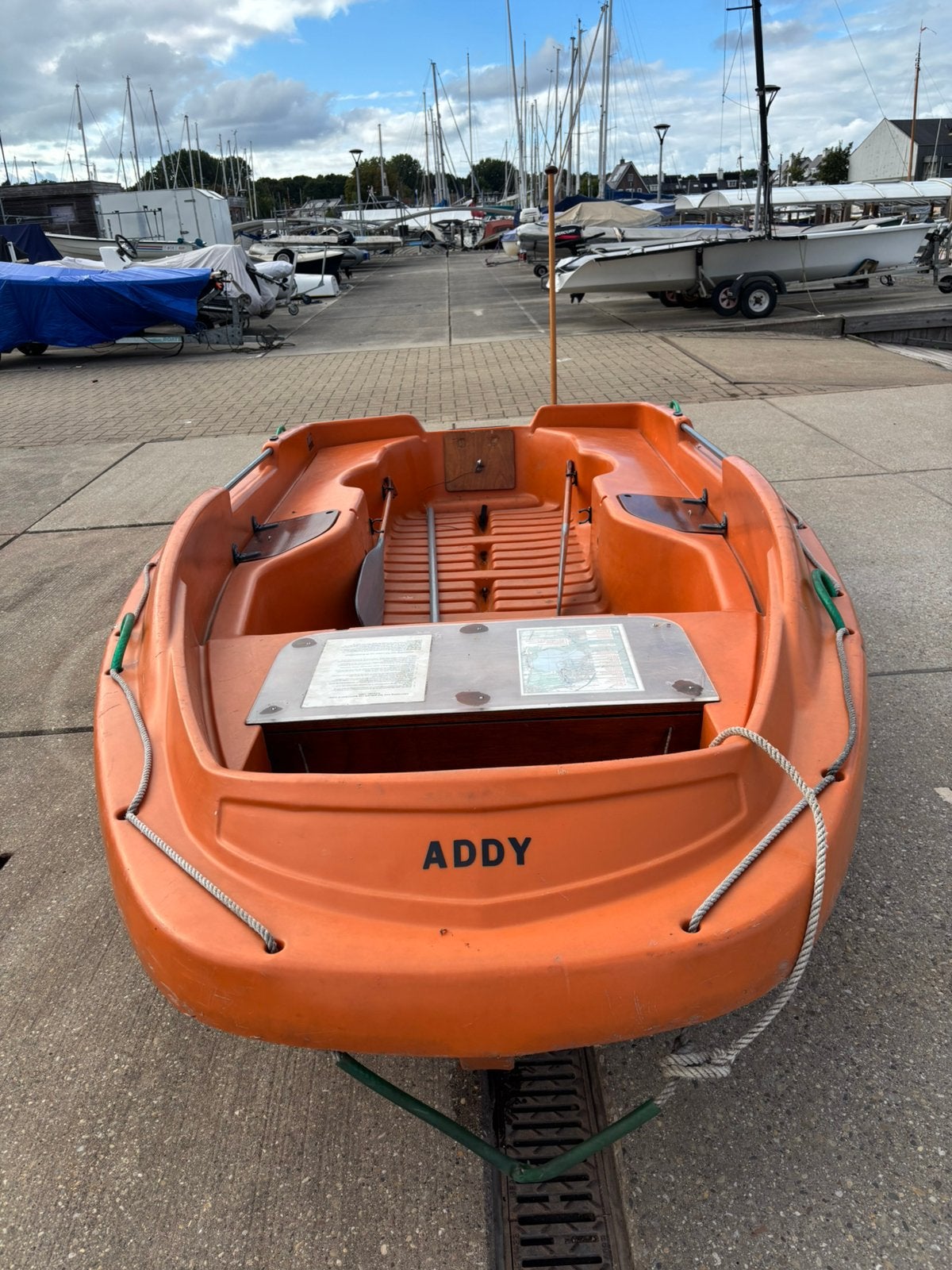 Jeanneau new matic reddings boot, Watersport en Boten, Ophalen, Zo goed als nieuw