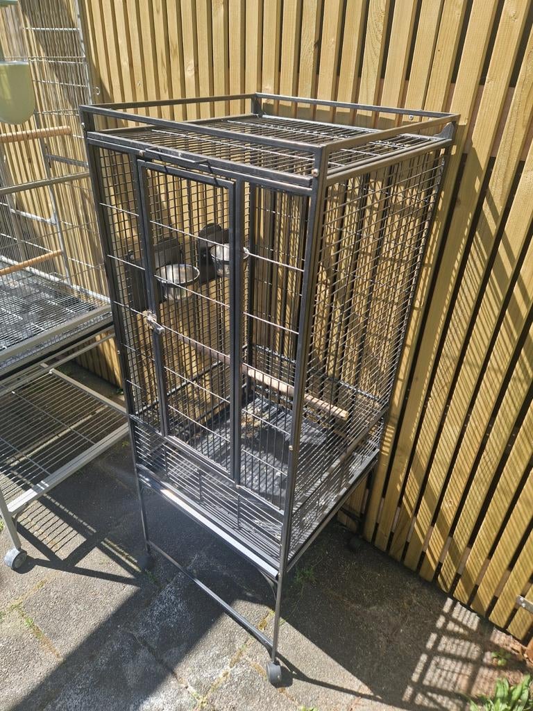 Nette kooi, Dieren en Toebehoren, Ophalen, Zo goed als nieuw, Metaal, Vogelkooi