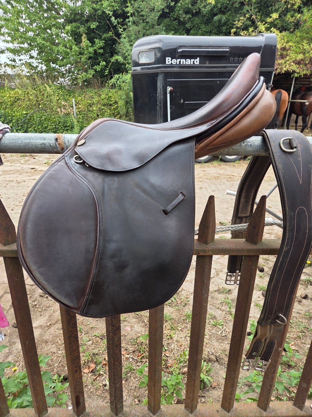 eric Thomas springzadel, L (17.5 inch), Ophalen of Verzenden, Middel, Kniewrongen