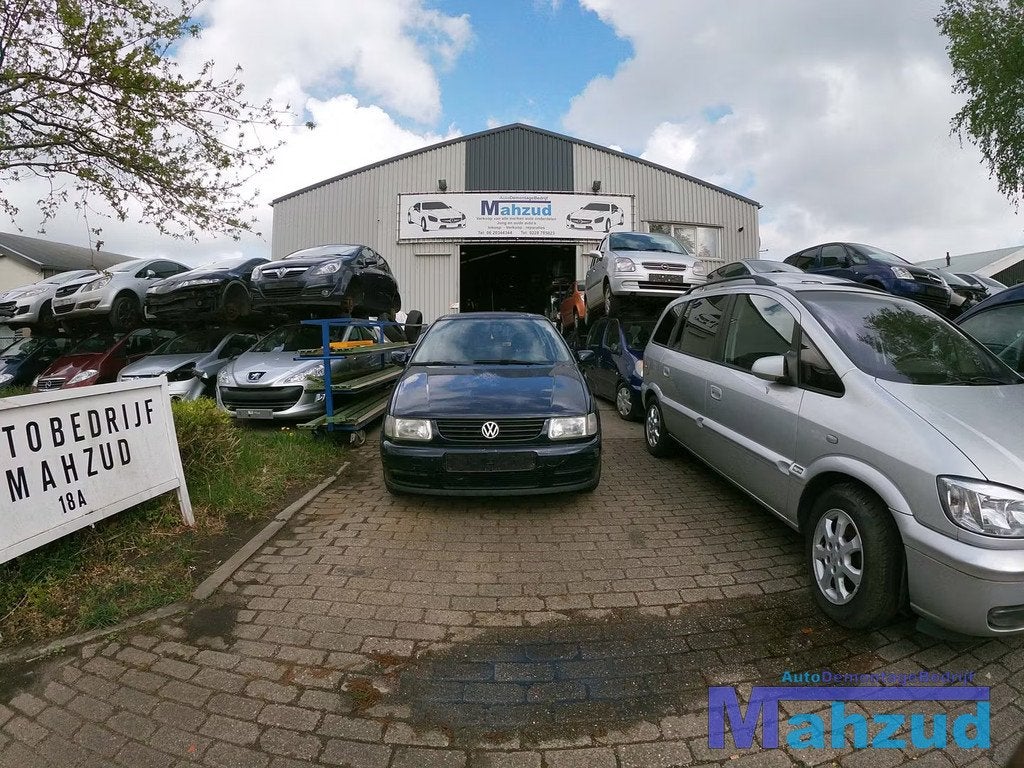 POLO 6N VOORRAAM VOORRUIT LINKER RECHTER VOOR ACHTER RAAM, Auto-onderdelen, Gebruikt, Volkswagen, Volkswagen AG, Berliner Ring 2
38440  Wolfsburg, DE