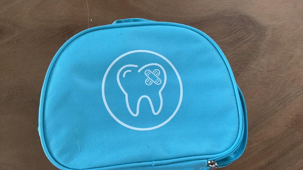Houten tandarts speelset in etui, Ophalen of Verzenden, Gebruikt, Jongen of Meisje