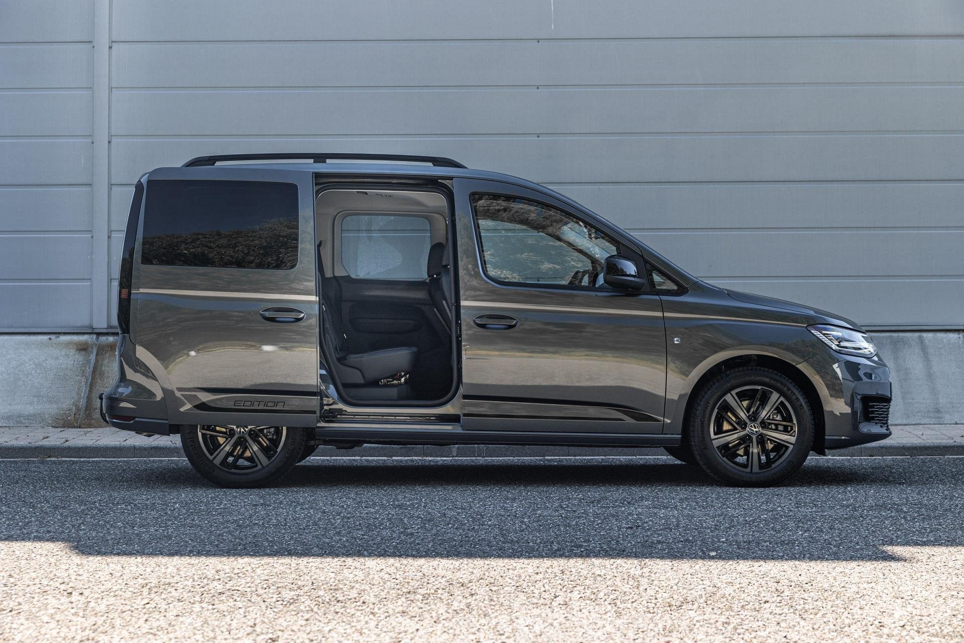 Volkswagen Caddy Kombi 1.5 TSI 150pk DSG Hybride Limited Edi, Auto's, Volkswagen, 12 maanden, 1498 cc, 4 cilinders, 150 min