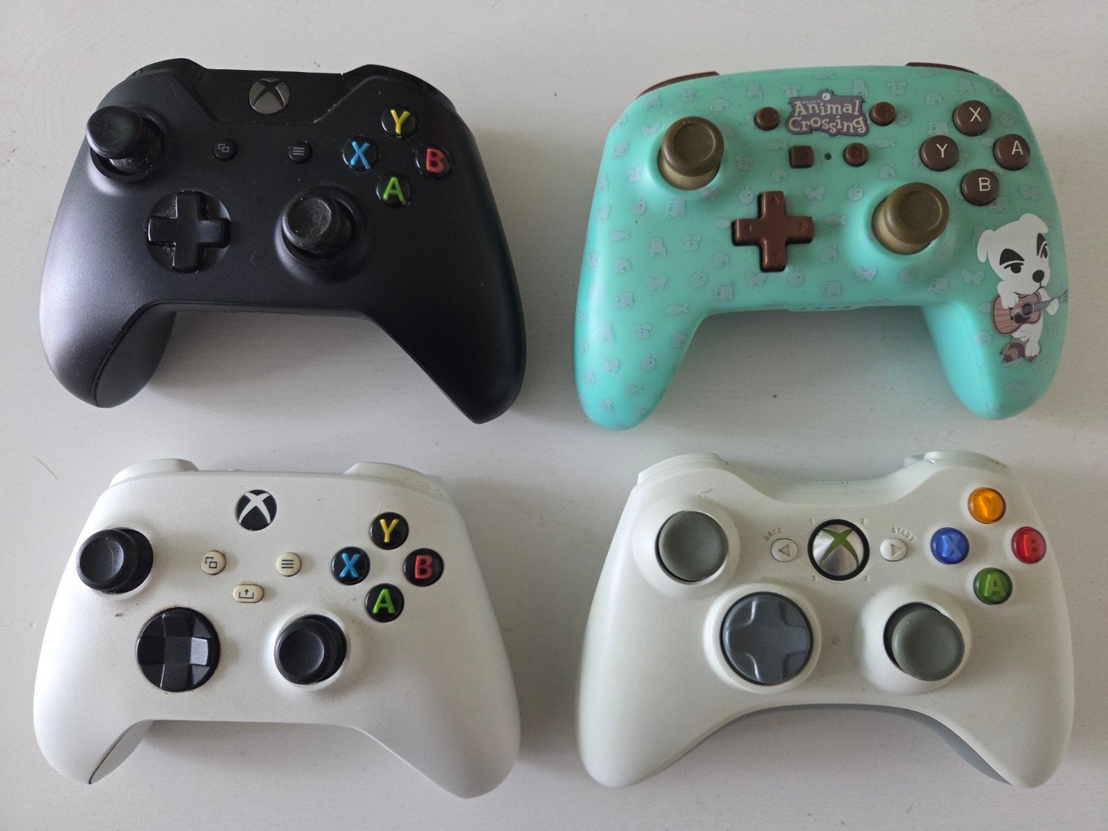 Diverse Xbox Controllers - Zwart, Wit, Animal Crossing, Spelcomputers en Games, Ophalen, Gebruikt, Controller, Xbox 360