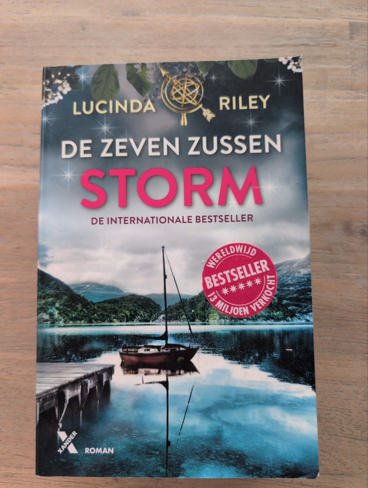 Lucinda Riley - Storm, Ophalen of Verzenden, Zo goed als nieuw, Lucinda Riley