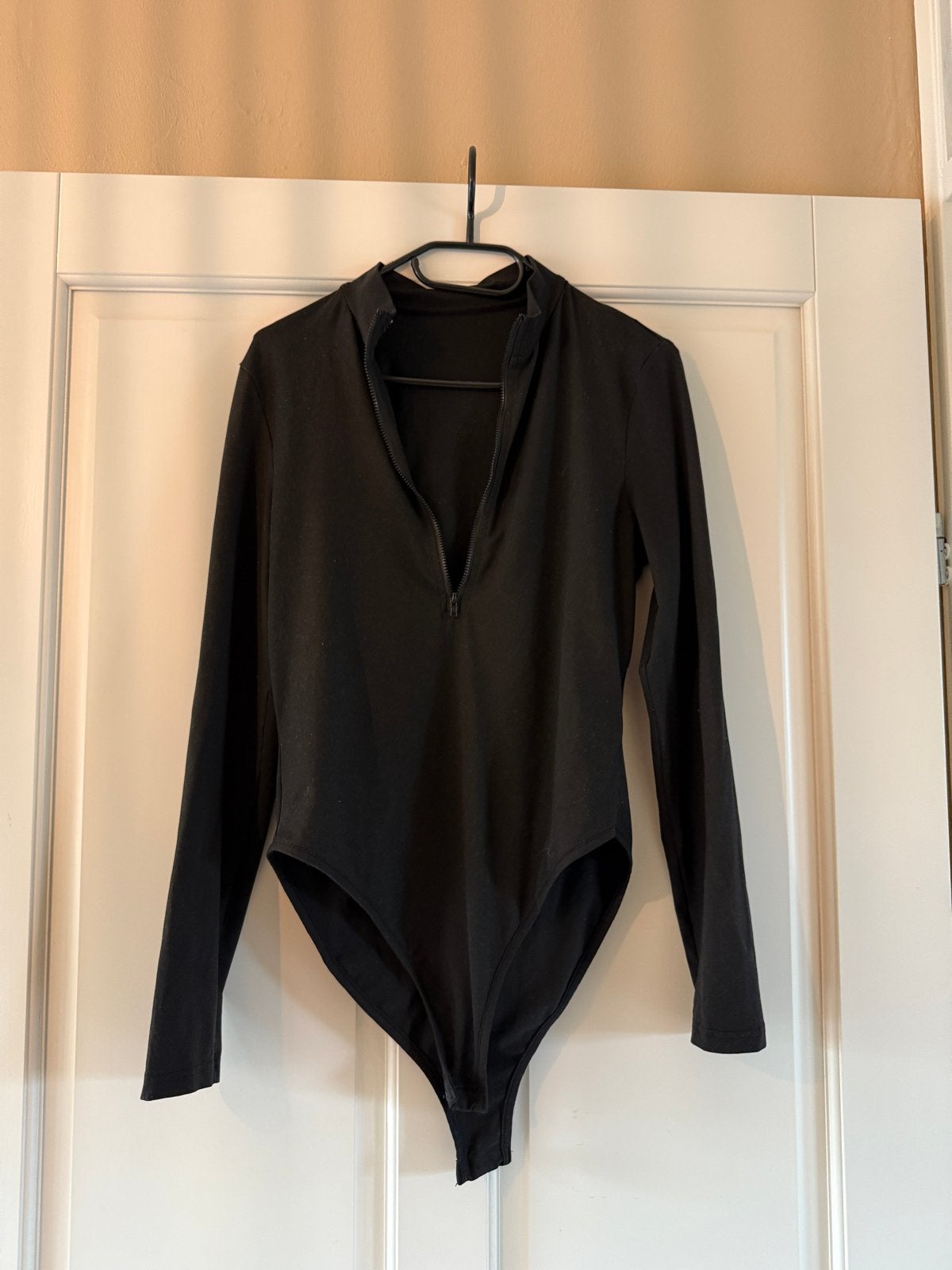 Zwarte bodysuit met rits - Maat L, Zwart, Maat 42/44 (L), Ophalen of Verzenden, Lange mouw
