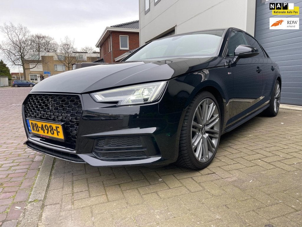 Audi A4 Limousine 1.4 TFSI Sport S line black edition/Leder/, Auto's, Audi, Gebruikt, Euro 6, 150 pk, Automatische klimaatregeling