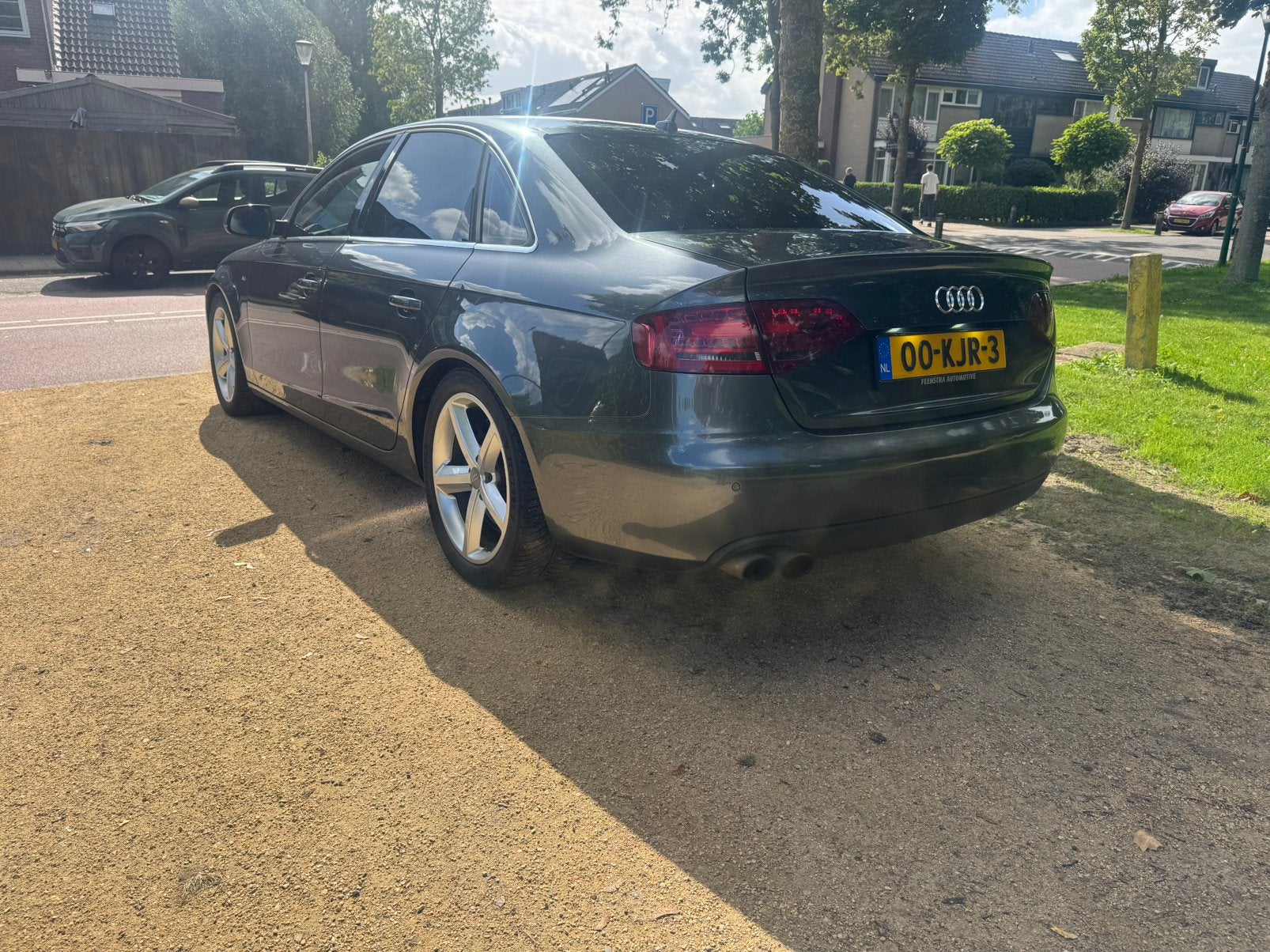 Audi A4 S-Line 1.8 Tfsi 211PK 2010 AIRRIDE ABT TUNING, Zwart, Bi-Xenon koplampen, 75 €/maand, Handgeschakeld