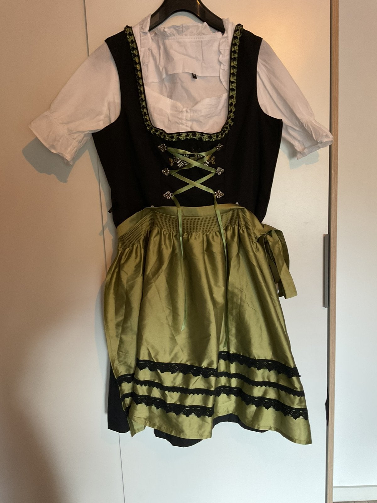 Haus Huberts Dirndl maat 48, Verzenden, Zo goed als nieuw, Maat 46/48 (XL) of groter, Overige thema's