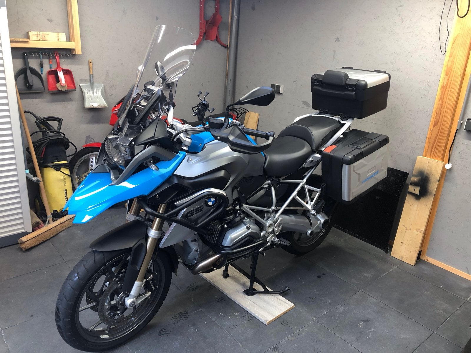 BMW R1200GS LC 2013 - zeer nette staat, Motoren, 2 cilinders, Handvatverwarming, Motorrijbewijs A, Gebruikt