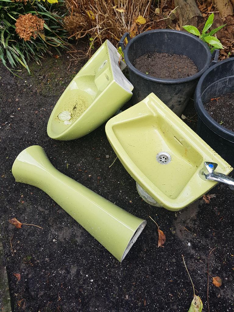 wasbak wastafel olijfgroen zuil fonteintje badkamer mosgroen, Ophalen, Gebruikt, Steen, Wastafel