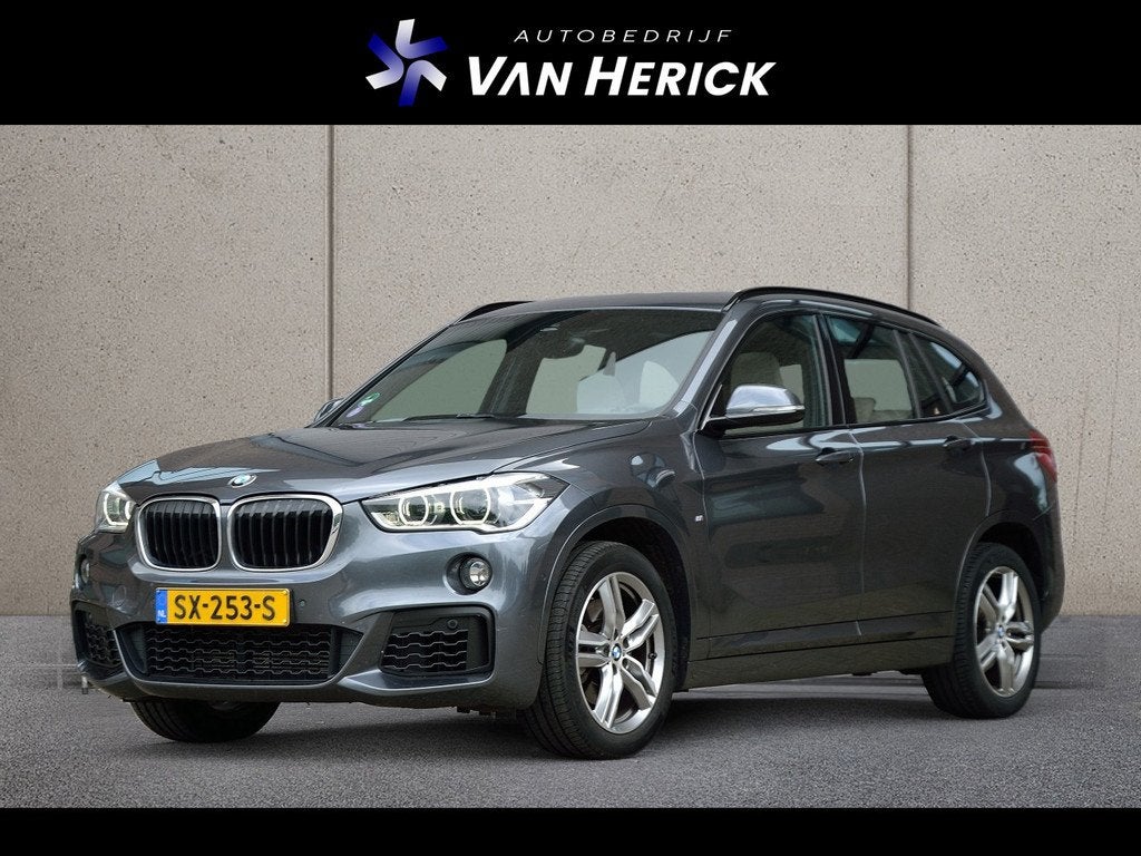 BMW X1 SDrive20i High Executive 192PK! | Schuifdak | Leder |, 1998 cc, Bedrijf, 1455 kg, SUV of Terreinwagen