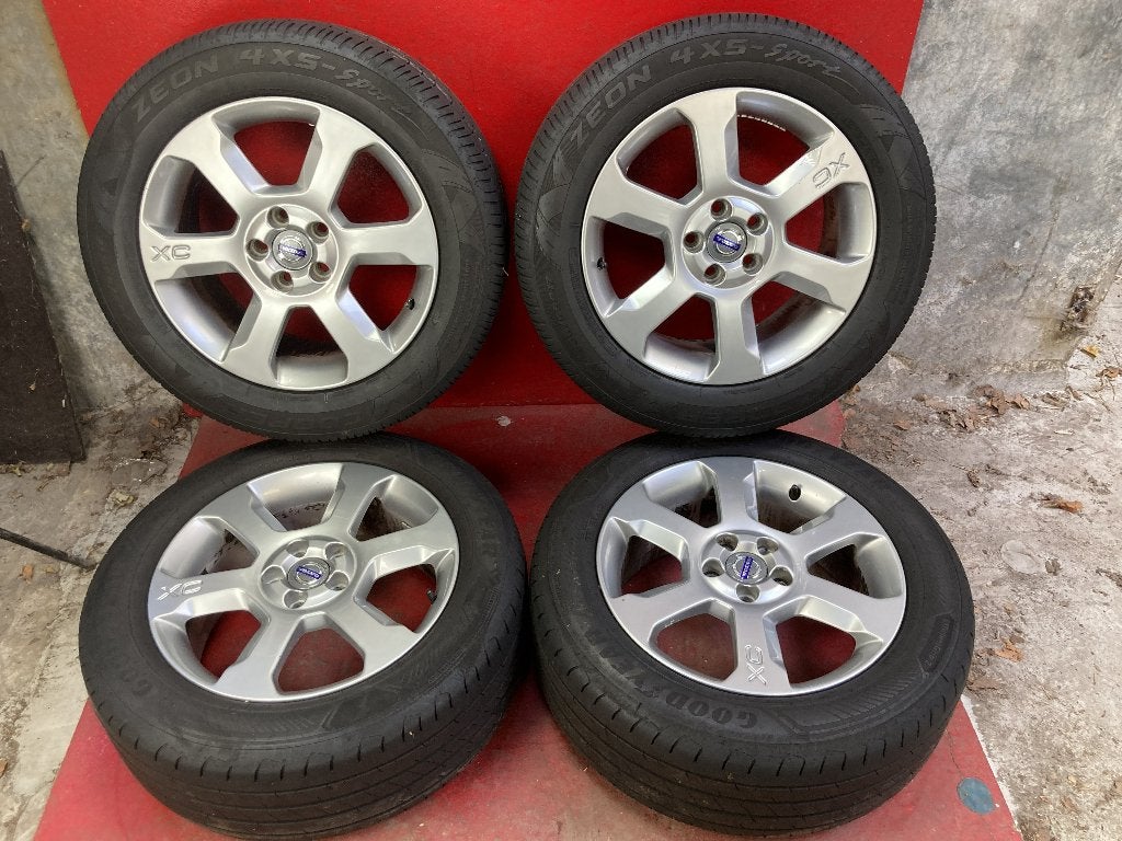 Lichtmetalen velgen Volvo XC70 235/55R17, Gebruikt, ., Banden en Velgen, 17 inch