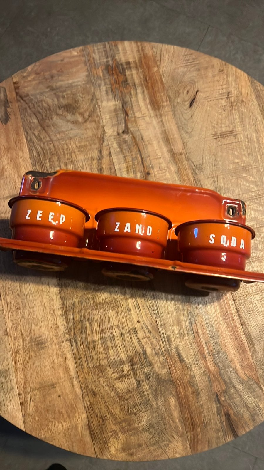 Vintage emaille wandrekje met bakjes – Zeep, Zand & Soda, Ophalen of Verzenden
