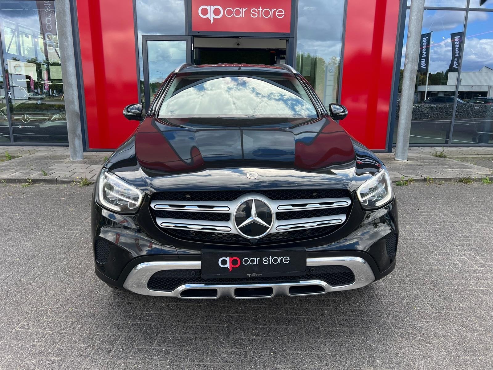 Mercedes-Benz GLC-klasse 300e 4MATIC, Auto's, Automaat, Stof, Gebruikt, Zwart