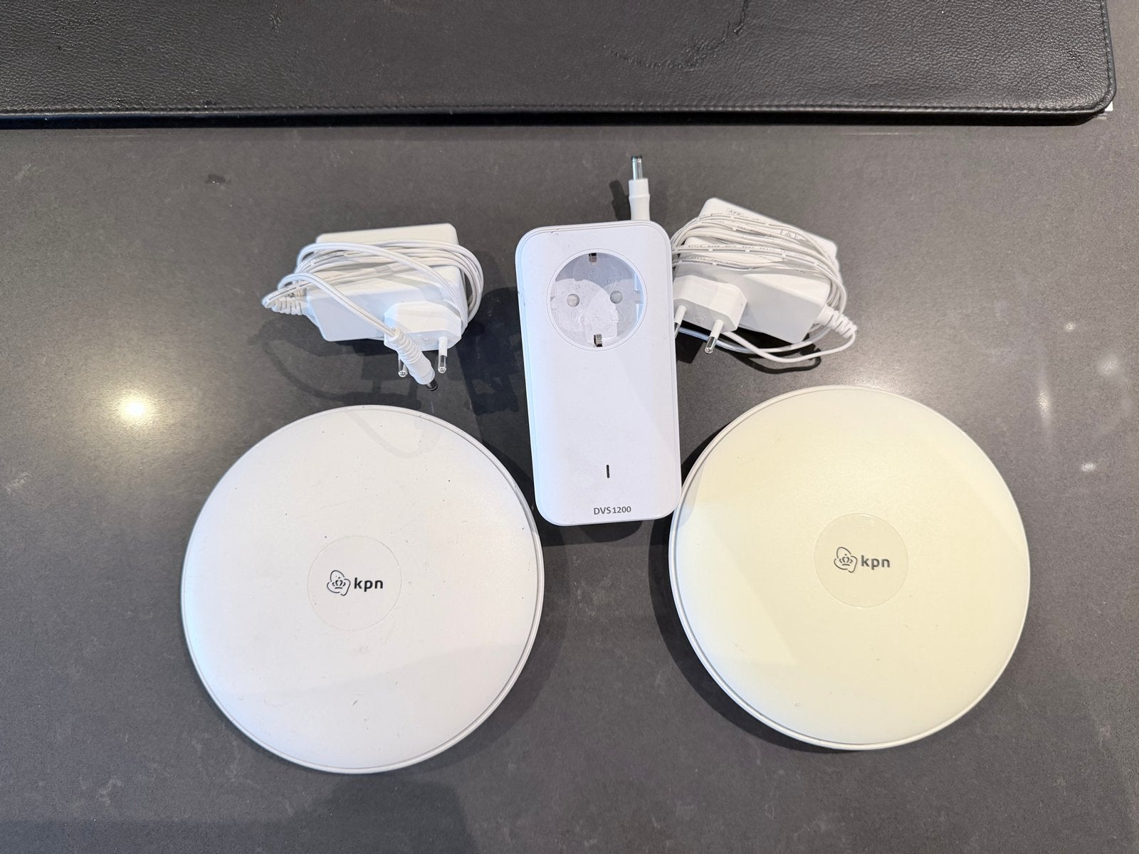 KPN SuperWifi punten en DVS 1200 Powerline Adapter, Ophalen of Verzenden, Gebruikt, Router