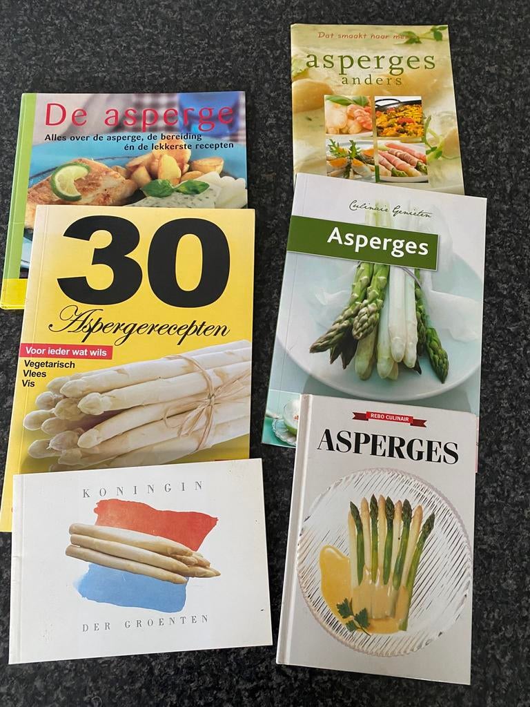 6 boekjes met recepten en info over asperges, Ophalen of Verzenden, Zo goed als nieuw